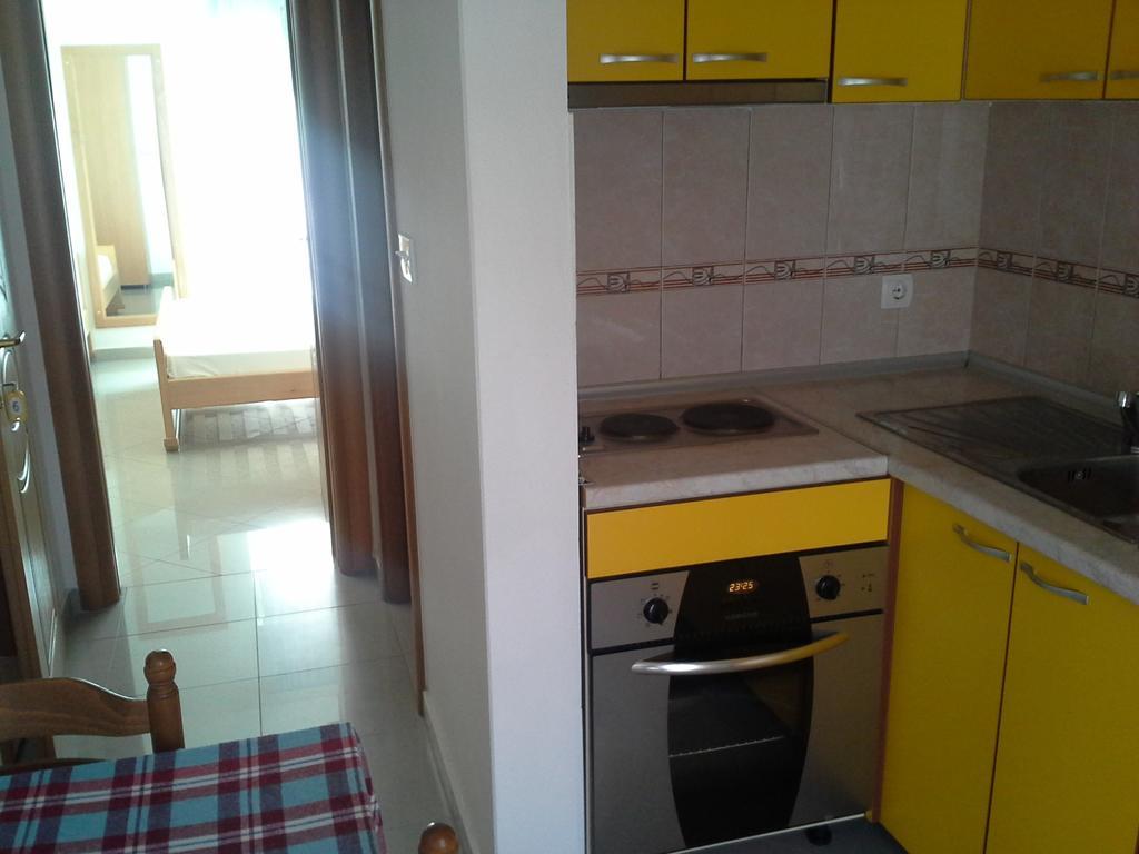 Apartments Parapid Budva Bilik gambar