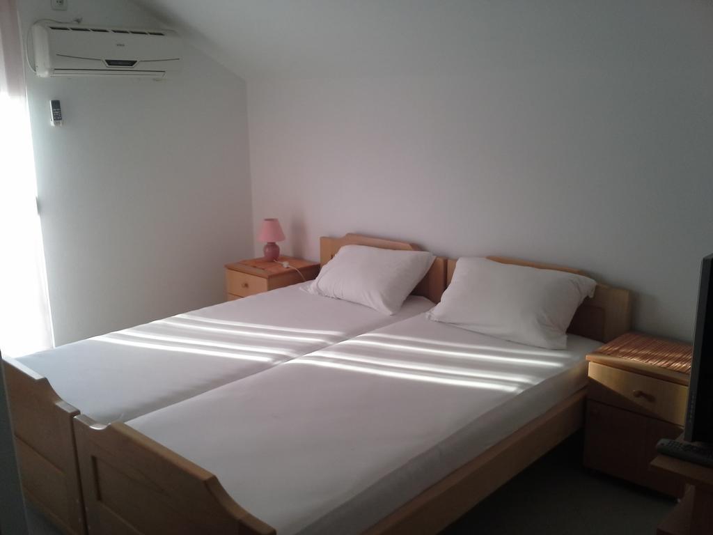 Apartments Parapid Budva Bilik gambar